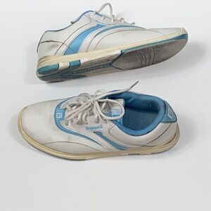 Brunswick Silk Bowling Woman Shoes Size 9